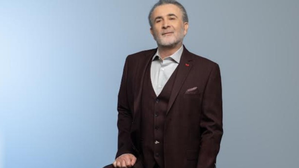 «Αλ Τσαντίρι Νιουζ»: Πρεμιέρα με τον Πάνο Βλάχο κάνει ο Λάκης Λαζόπουλος