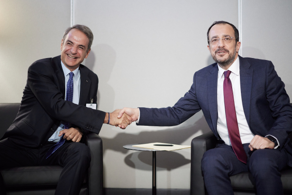 Ελλάδα και Κύπρος προσκεκλημένες του Τραμπ στη διάσκεψη για την Γάζα