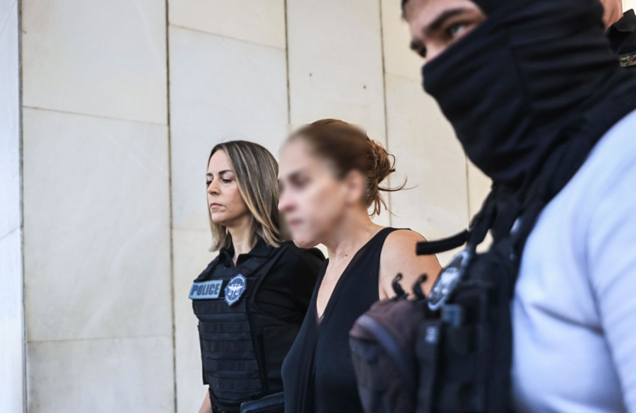 Η πρώην σύζυγος του Πολωνού καθηγητή πρώτα έγραψε σημείωμα στα παιδιά της και μετά αυτοκτόνησε