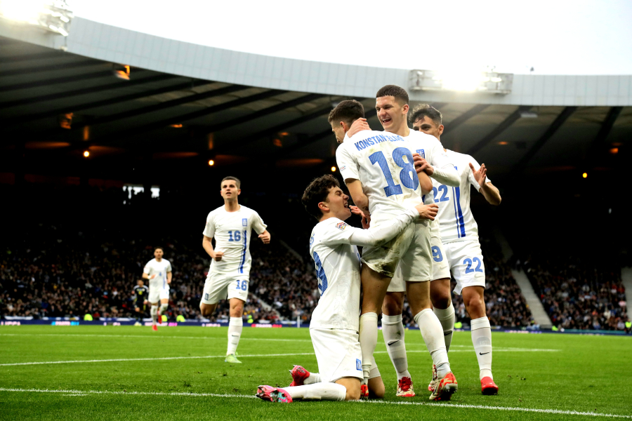 Πριμ ενός εκατομμυρίου στα τρομερά παιδιά της Εθνικής - Η αντίδρασή τους (Βίντεο)