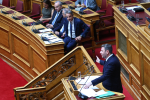 Βουλή: LIVE η συζήτηση για τη Συνταγματική Αναθεώρηση - Σήμερα η δεύτερη ψηφοφορία