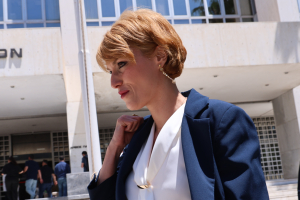 ΕΛΑΣ: Αυξήσεις μισθών σε γιατρούς, νοσηλευτές και εκπαιδευτικούς