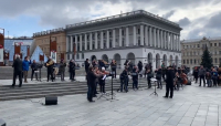 Πόλεμος στην Ουκρανία: Ορχήστρα παίζει την «Ωδή στη Χαρά» του Μπετόβεν την ώρα που οι Ρώσοι φτάνουν στο Κίεβο (βίντεο)