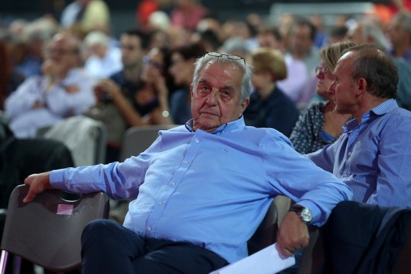 Φλαμπουράρης: Ευνοϊκότερες για τους πολίτες οι χρεώσεις στα τιμολόγια της ΔΕΗ