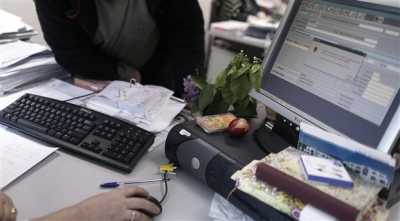 Εκτος περιουσιολογίου το 2017 τα μετρητά στο στρώμα