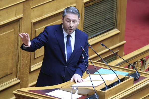 Ανδρουλάκης: Δεν θα νομιμοποιήσουμε το θέατρο του παραλόγου, σας αφήνουμε στον κατήφορο