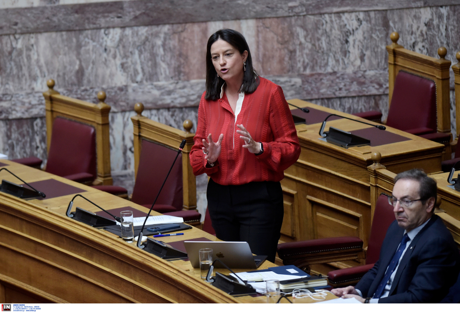 Βουλή: Μπρα ντε φερ κυβέρνησης - αντιπολίτευσης για τα εργασιακά