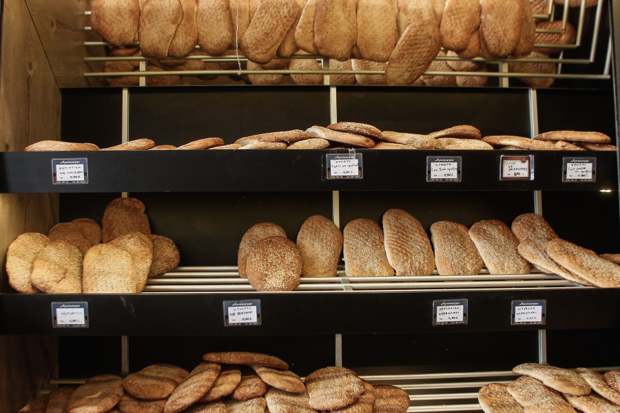 «Βροχή» τα λουκέτα στα αρτοποιία - Τιμές σοκ έως 8 ευρώ το κιλό στη Γερμανία