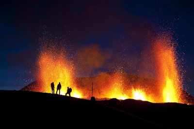 Ισλανδία: Νέα έκρηξη ηφαιστείου κοντά στο Ρέικιαβικ, εντυπωσιακές εικόνες από τη λάβα