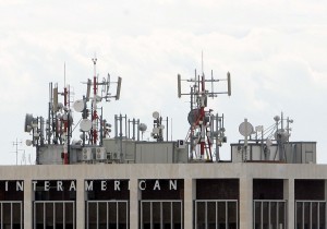 Πάνω από 200 εκατ. ευρώ θα πληρώσουν Cosmote,Wind και Vodafone για άδειες