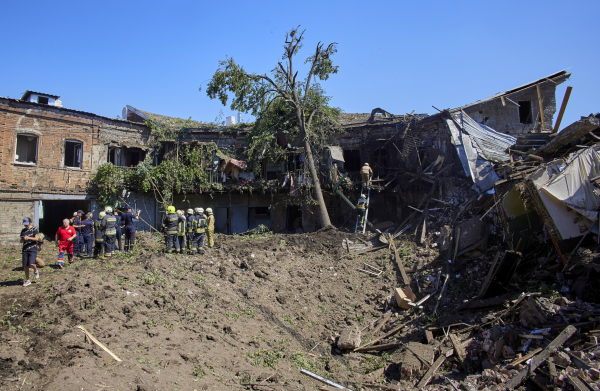 Ουκρανία: Τρεις νεκροί στο Χάρκοβο από νέα «τυφλά» χτυπήματα των Ρώσων
