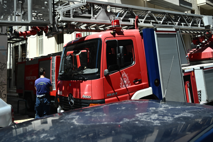 Φωτιά σε εστιατόριο στον Πειραιά