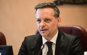Δούκας σε Κατζ: Δεν δεχόμαστε μαθήματα δημοκρατίας από όσους σκοτώνουν αμάχους