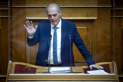 Ελληνική Λύση: Οργισμένη απάντηση Βελόπουλου μετά την αποχώρηση των δύο στελεχών του