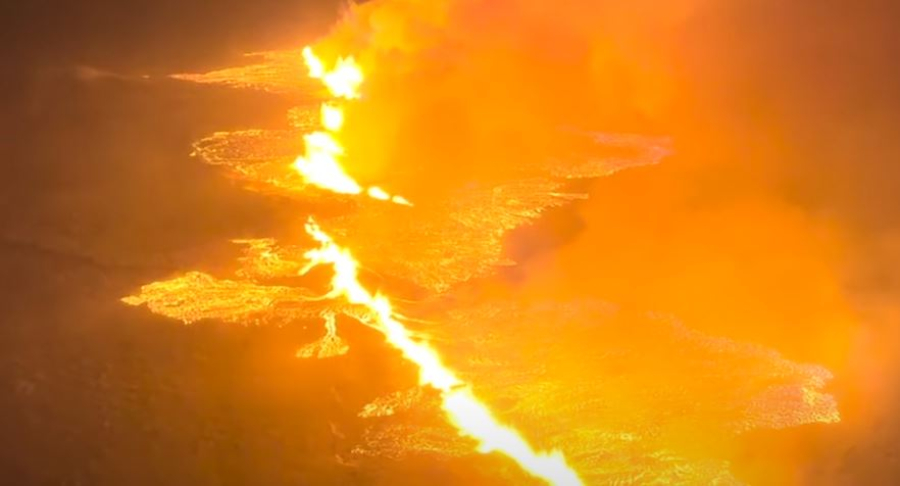 Σταθερή η κατάσταση του ηφαιστείου στην Ισλανδία μετά την έκρηξη - Live η εικόνα