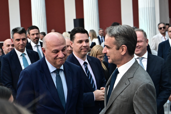 Οι Έλληνες φορολογούμενοι θα πληρώσουν το πρόστιμο για τον ΟΠΕΚΕΠΕ, λέει ο Τσιάρας