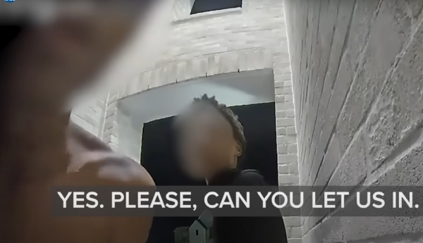 Φρίκη στο Τέξας: Μητέρα έκανε βασανιστήρια στα παιδιά της, τα ανάγκαζε να πίνουν χλωρίνη και τα χτυπούσε -Σκληρές εικόνες (βίντεο)