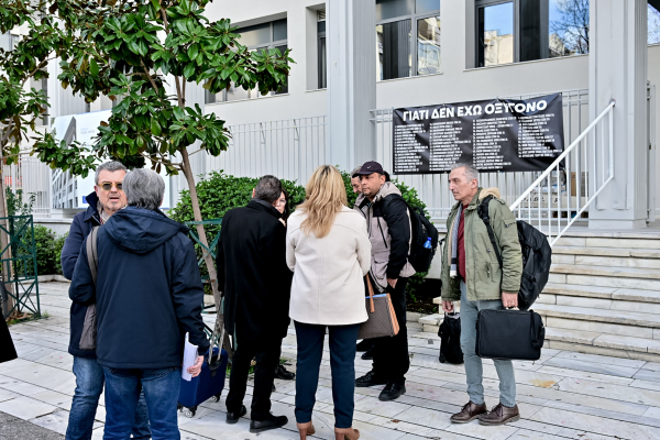 Τέμπη - Δίκη για τα «εξαφανισμένα» βίντεο: Διέκοψε η έδρα για να μην πιαστούν στα χέρια