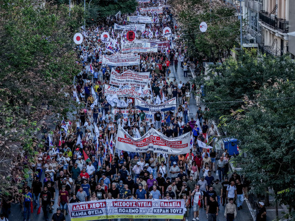 Επίδομα 400 ευρώ στις συντάξεις - Με 8 ευρώ το μήνα απέναντι στην ακρίβεια οι συνταξιούχοι