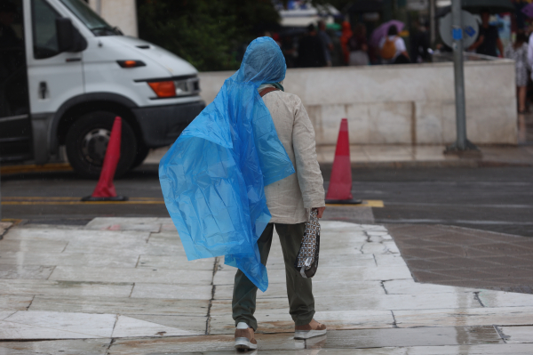 «Σαρώνει» η κακοκαιρία: Live η πορεία, οι περιοχές που θα «χτυπήσει» τις επόμενες ώρες