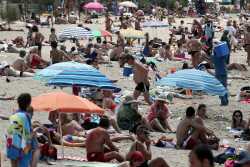 Για ποιους είναι αργία η εορτή του Αγίου Πνεύματος 2016