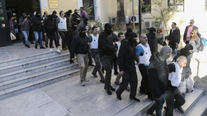 Σήμερα ξεκινά η δίκη των εννέα Τούρκων και Κούρδων προσφύγων