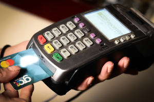 Υποχρεωτικές οι πληρωμές IRIS για επιχειρήσεις από 1η Νοεμβρίου - Σύγχυση με τα πρόστιμα