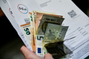 Από 1ης Ιανουαρίου το νέο «πράσινο» τιμολόγιο - Τι πρέπει να ξέρουν οι καταναλωτές