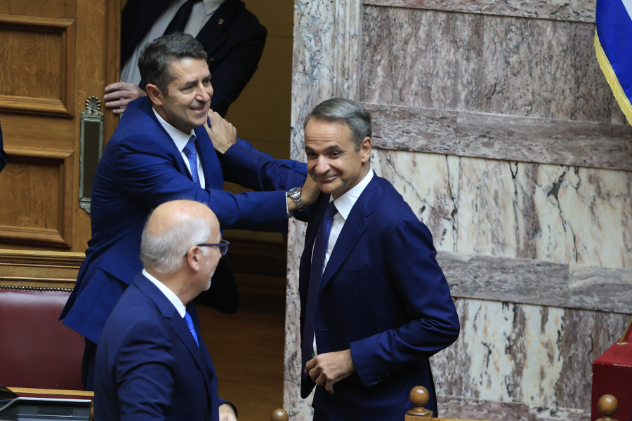 Νέα φρικτά στοιχεία για Μαζωνάκη: Ο γιατρός του έκανε ΚΑΡΠΑ με το ένα χέρι σε ημικαθιστή θέση
