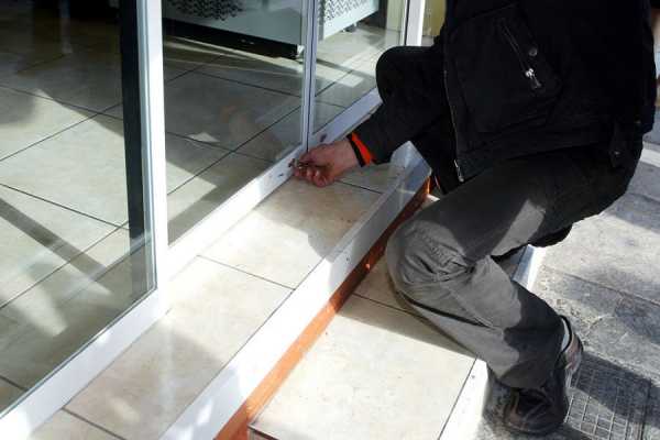 Σε ποιες πόλεις τα μαγαζιά θα είναι κλειστά την Δευτέρα του Αγίου Πνεύματος