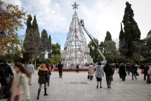 Δεν είναι ακατάσχετο το δώρο Χριστουγέννων - Τι πρέπει να κάνετε αν δεν σας καταβληθεί