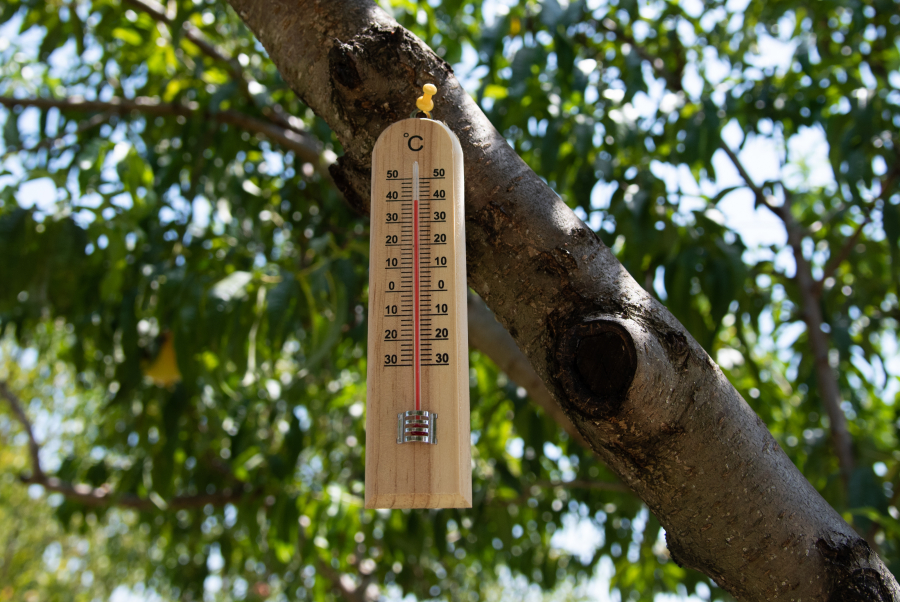 Πότε επιτέλους τελειώνει ο καύσωνας: Πρόγνωση για πτώση της θερμοκρασίας με βροχές