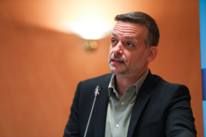 Δούκας για Άγνωστο Στρατιώτη: Καλή τύχη και ραντεβού στα δικαστήρια