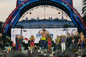 UFC στον Λευκό Οίκο για τα 80ά γενέθλια Τραμπ - Πρωτοφανής υπερπαραγωγή 60 εκατ. δολαρίων (Εικόνες - Βίντεο)