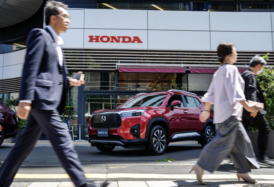 «Ψήνεται» mega deal στην ιαπωνική αυτοκινητοβιομηχανία: «Συγχώνευση» Honda- Nissan και στο βάθος Mitsubishi