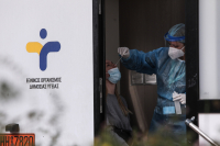 Κορονοϊός: 24 νεκροί και 538 νέες εισαγωγές σε μία εβδομάδα - Η έκθεση του ΕΟΔΥ