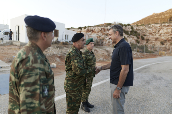 Καστελόριζο για «μέσα» ή για «έξω»;