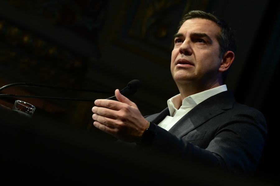 Ο Αλέξης Τσίπρας «μπερδεύει» τις γραμμές στο Μαξίμου