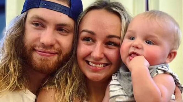 Αδιανόητη τραγωδία στις ΗΠΑ: Αγοράκι ενός έτους πυροβόλησε και τραυμάτισε θανάσιμα τον πατέρα του