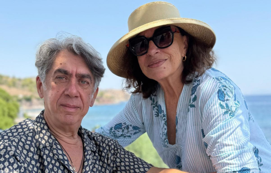 Χάρις Αλεξίου: Η καλοκαιρινή φωτογραφία με τον αστυνόμο του Maestro