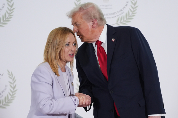 Τραμπ: «Η Μελόνι με ικέτευε για μια φωτογραφία, τη λυπήθηκα» - Ο Ιταλός ΥΠΕΞ ματαιώνει την επίσκεψή του στις ΗΠΑ