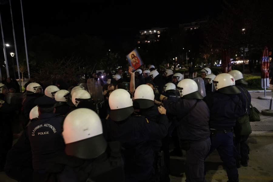 Επεισόδια σε παράσταση του Ζαραλίκου στη Θεσσαλονίκη