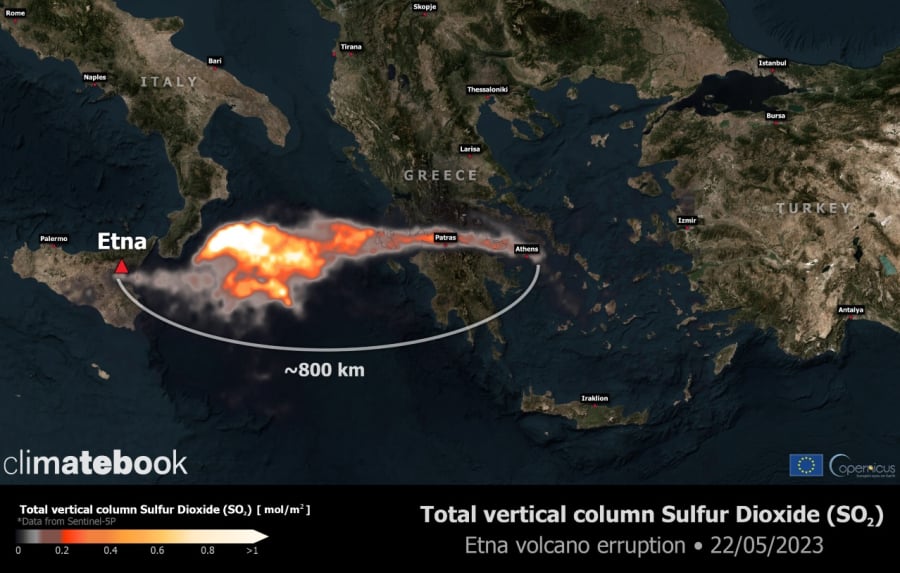Εξερράγη το ηφαίστειο της Αίτνας και ο καπνός έφτασε μέχρι την Αθήνα