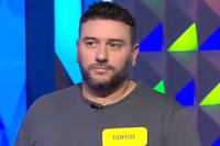 «Τροχός της Τύχης»: Έλυσε τον γρίφο μόνο με τα βοηθητικά γράμματα (Βίντεο)