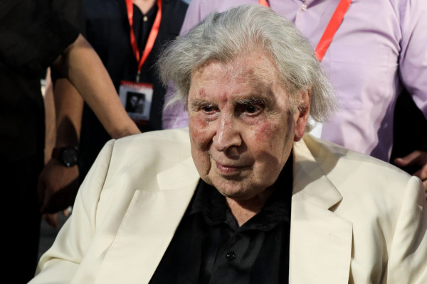 Mίκης Θεοδωράκης: «Το μυαλό μας στους γενναίους του 'Εβρου»