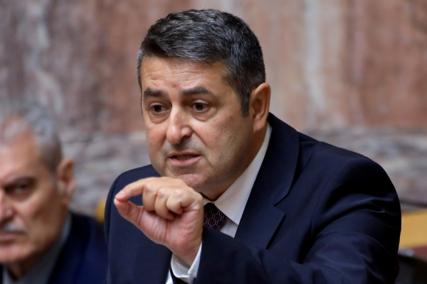 Στη Βουλή δικογραφία σε βάρος του Γιώργου Μυλωνάκη