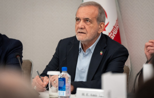 Πόλεμος στη Μέση Ανατολή: Το Ιράν σταματά τα πλήγματα σε γειτονικές χώρες - Η συγγνώμη Πεζεσκιάν