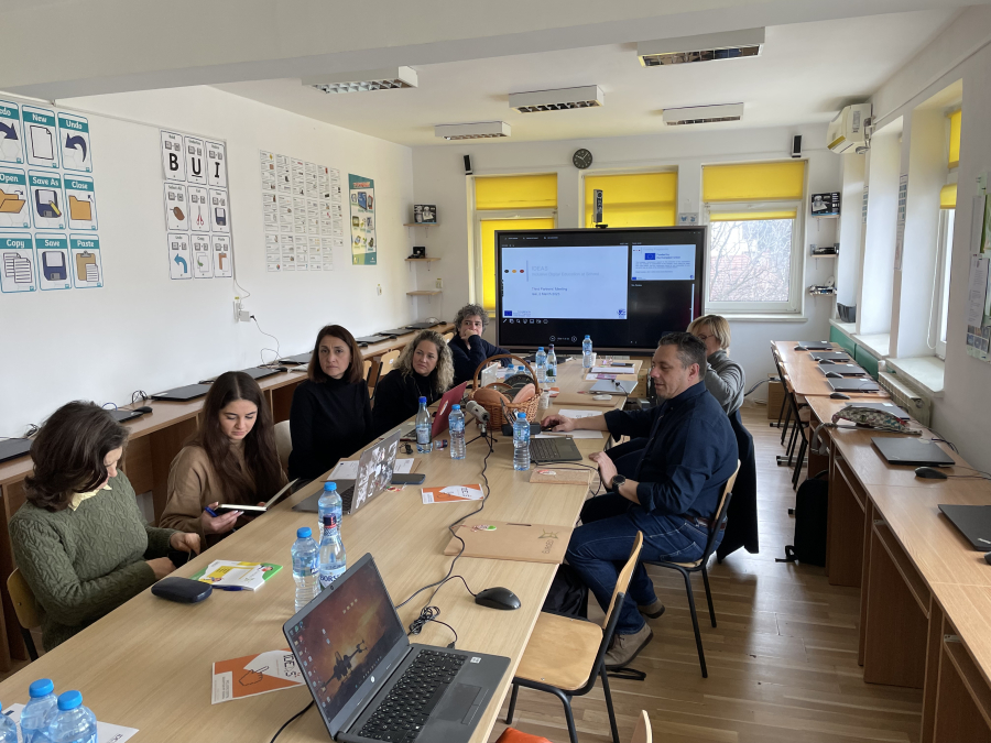 Διαθέσιμες online και δωρεάν οι ψηφιακές πηγές διδασκαλίας για τη δευτεροβάθμια εκπαίδευση