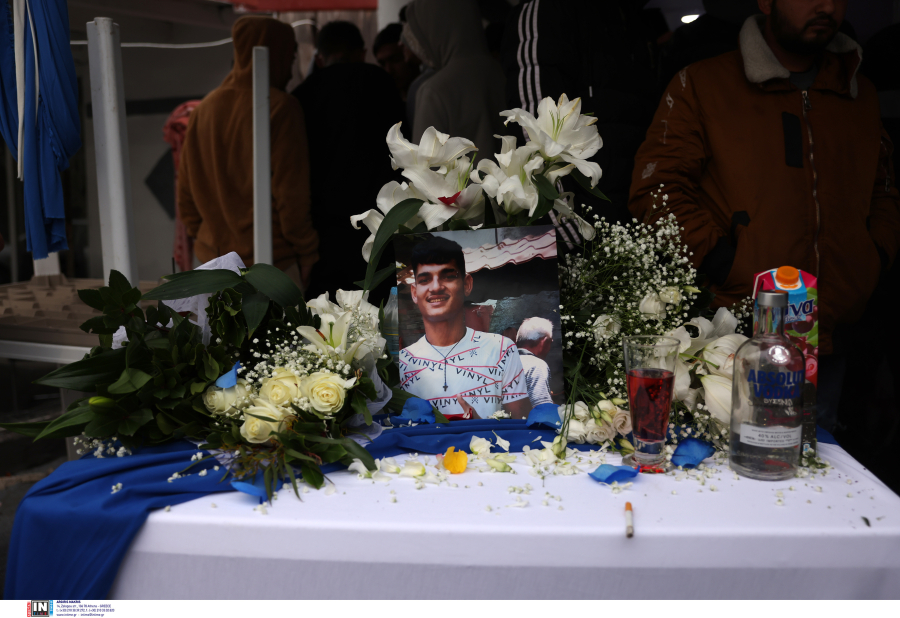 Αναβλήθηκε η δίκη του αστυνομικού για τον θάνατο του Κώστα Φραγκούλη