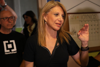 Αιόλου 94 τα γραφεία του κόμματος Καρυστιανού
